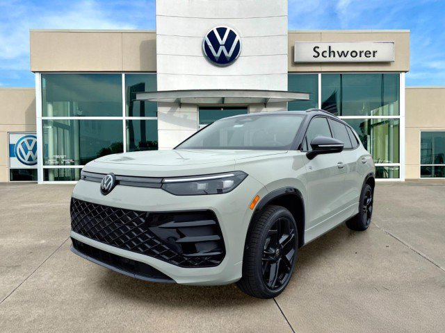 New 2026 Volkswagen Tiguan SE R-Line image 10