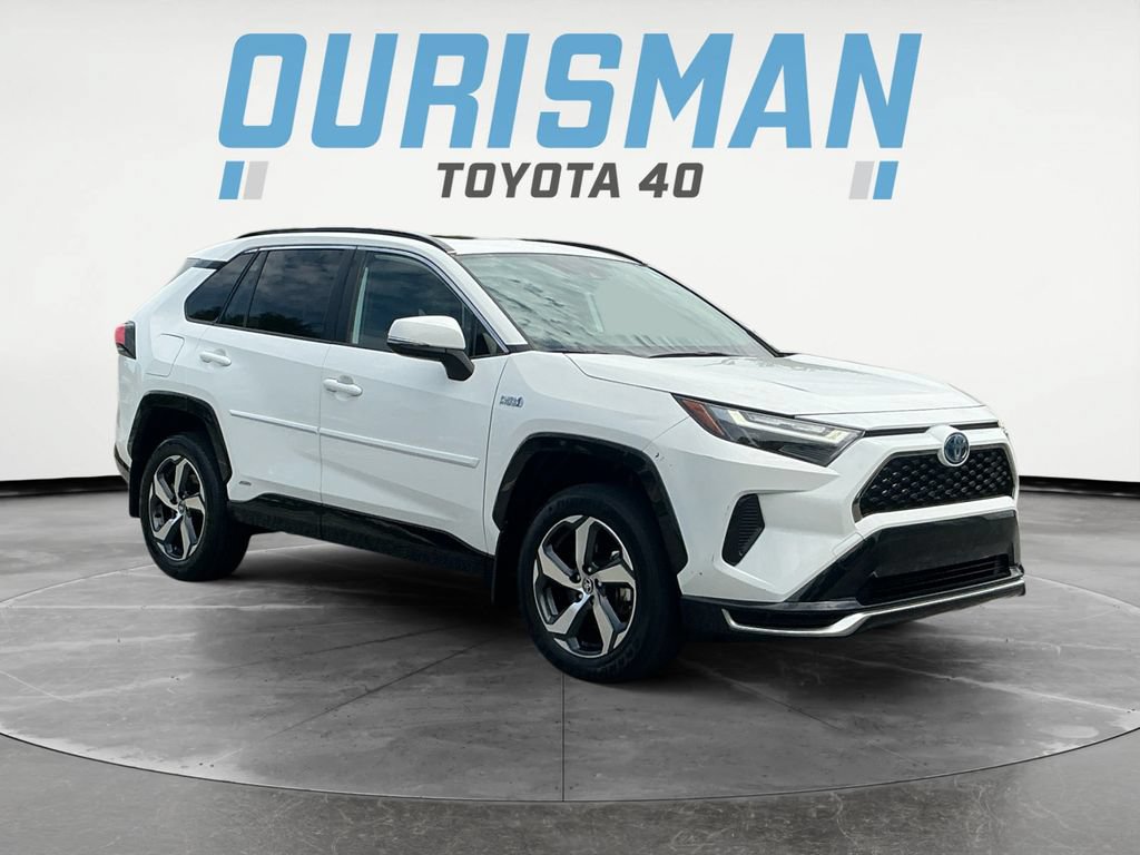 Used 2024 Toyota RAV4 SE w/ Weather & Moonroof Package