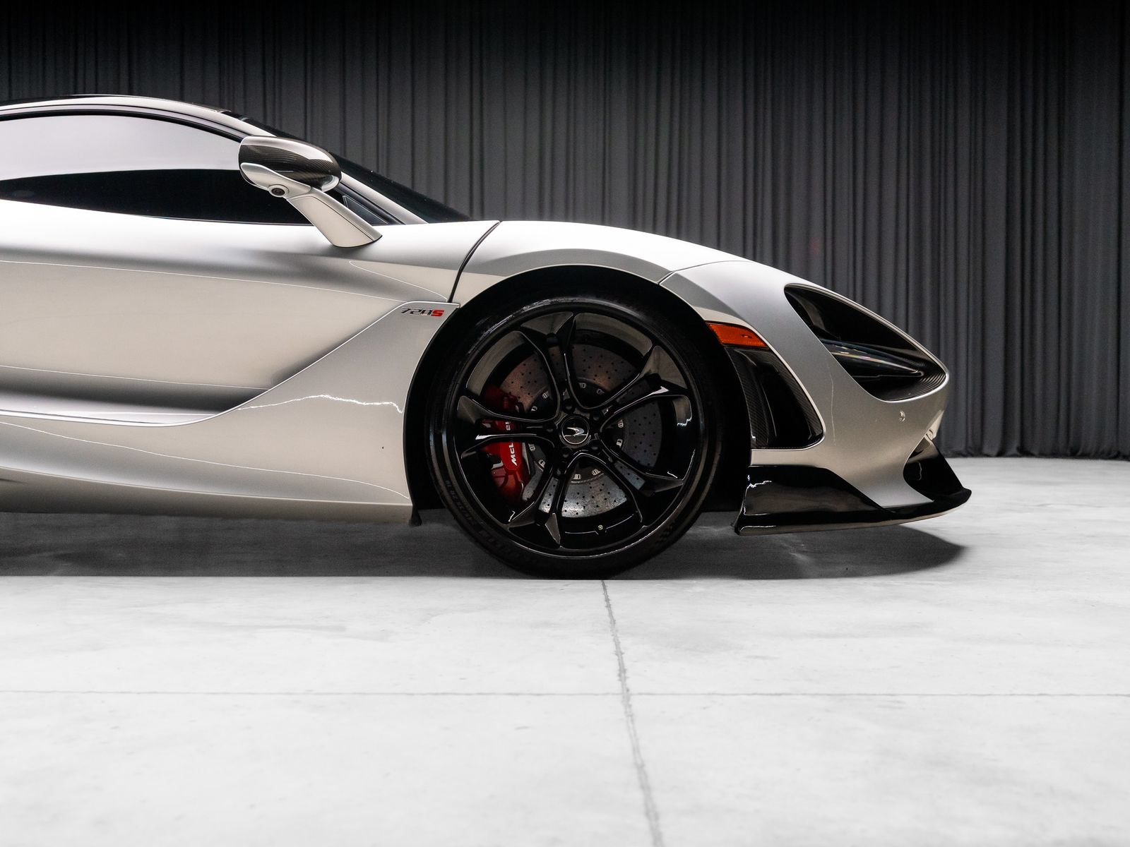 Used 2019 McLaren 720S RWD image 29