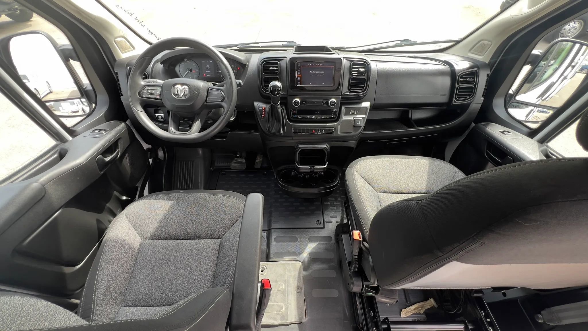 Used 2023 RAM ProMaster 2500 FWD image 17