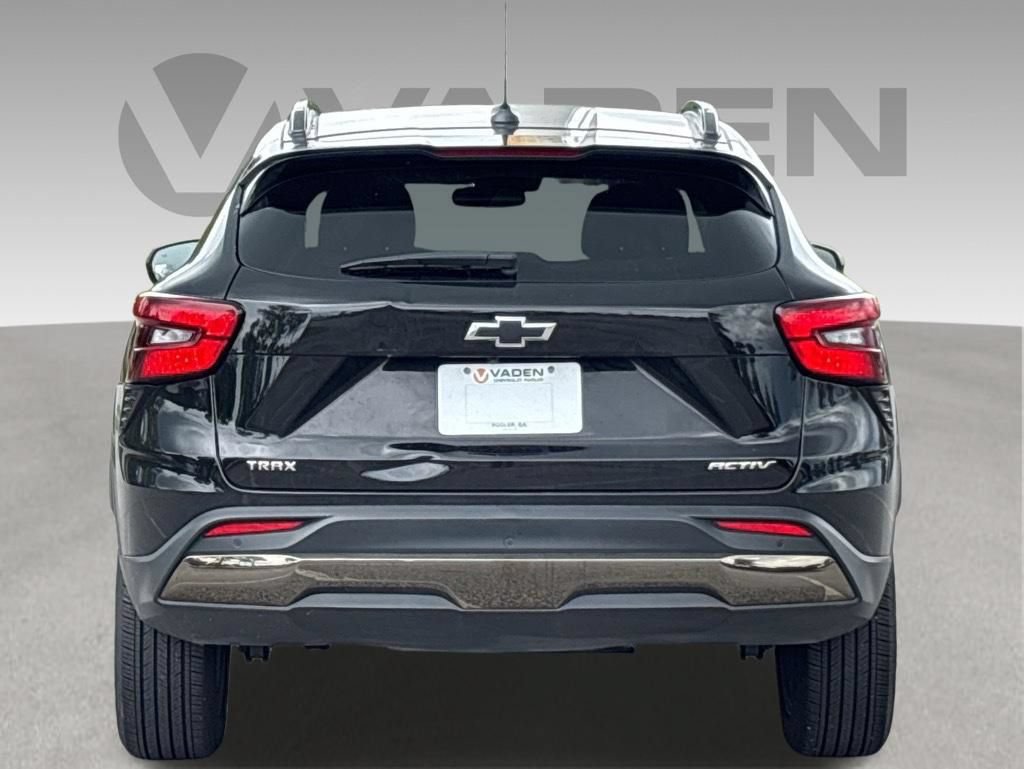Used 2025 Chevrolet Trax ACTIV w/ Driver Confidence Package FWD image 10