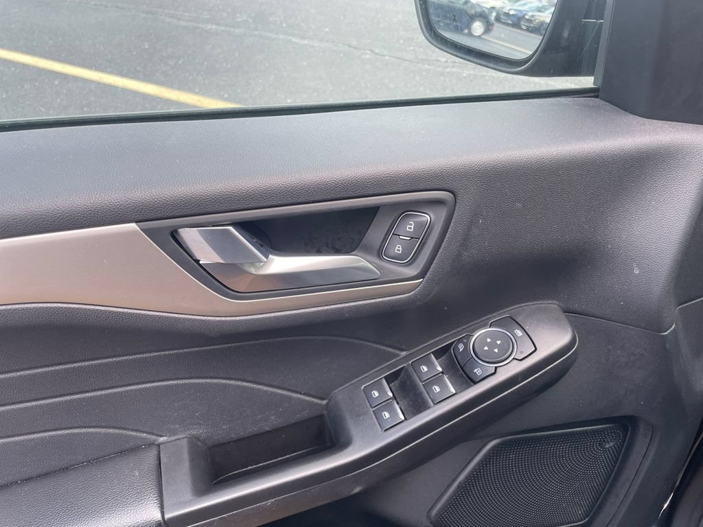 Used 2021 Ford Escape SE w/ Convenience Package AWD/4WD image 13