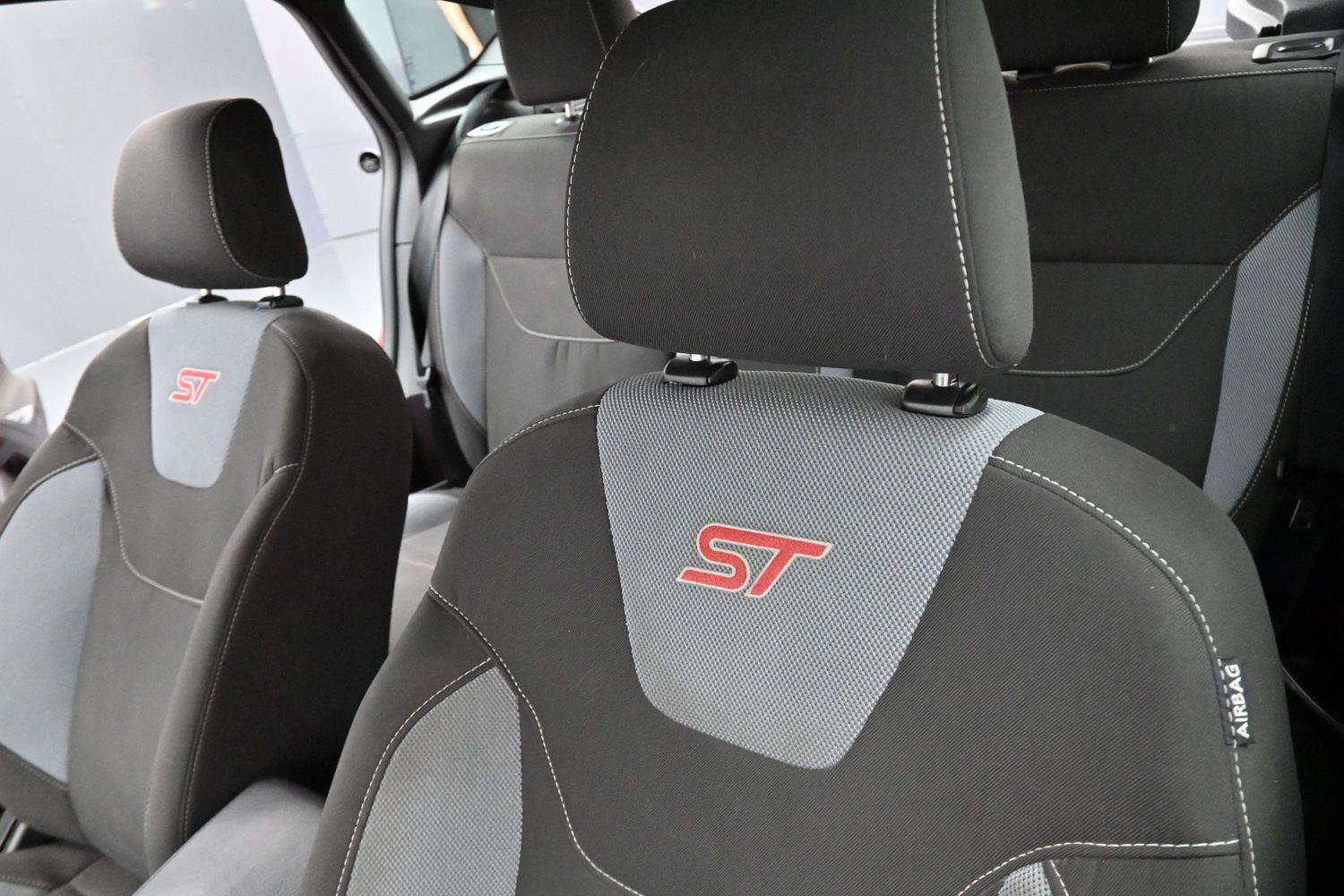 Used 2016 Ford Focus ST FWD image 14