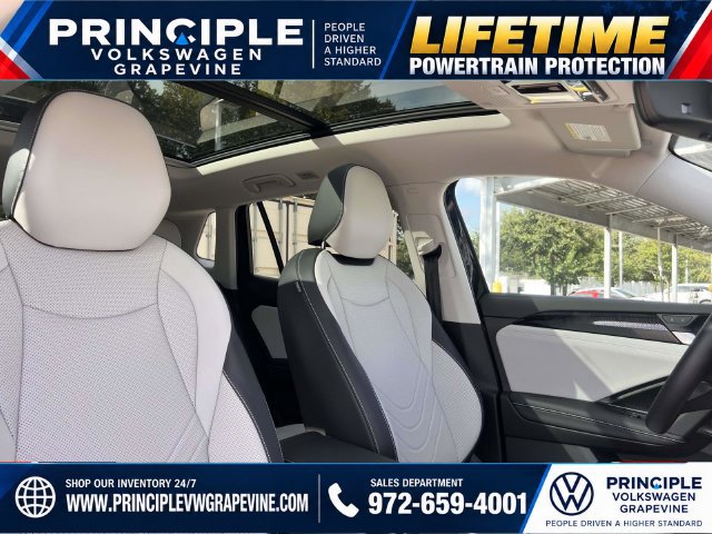 New 2027 Volkswagen Tiguan SE FWD image 26