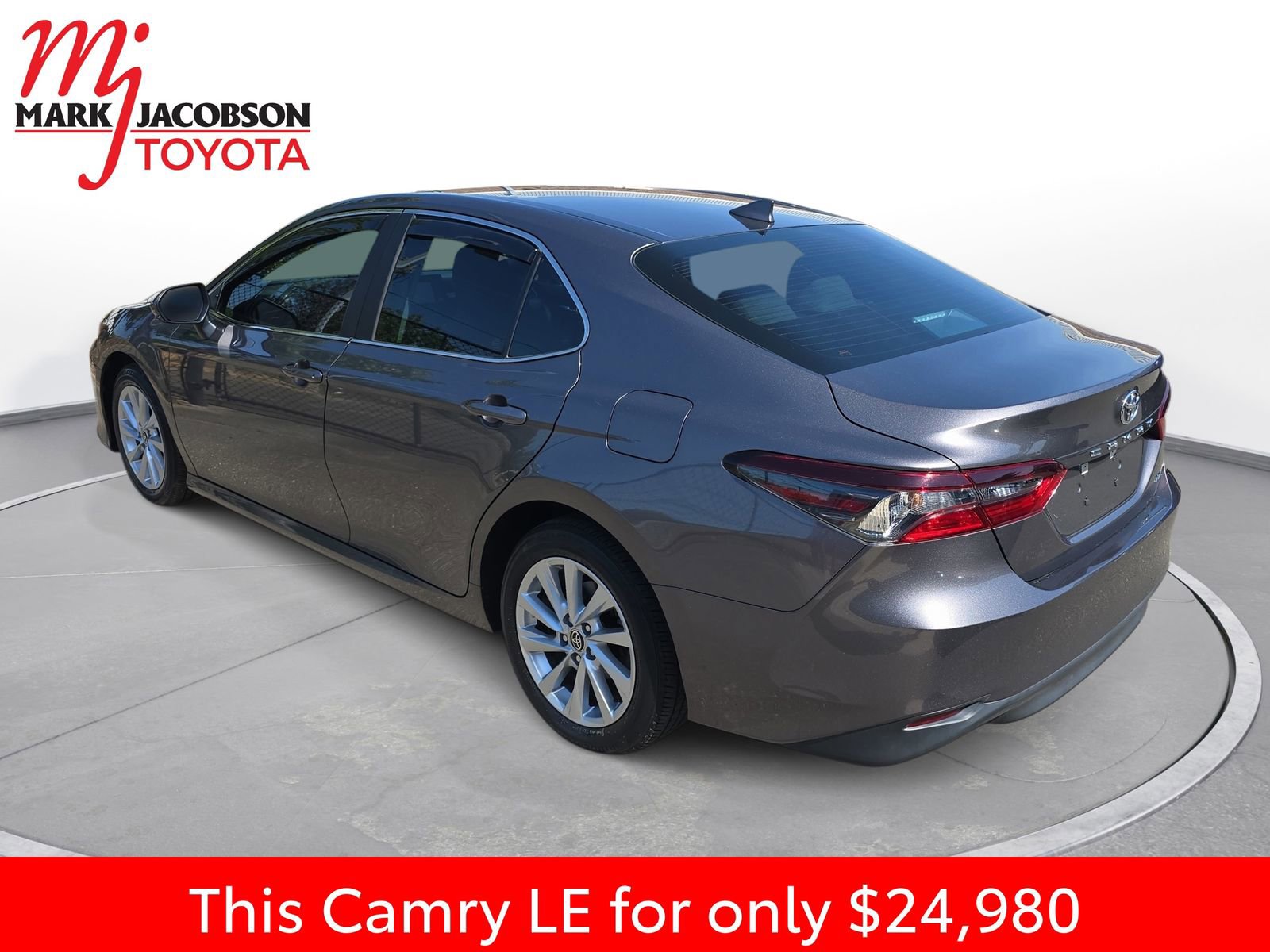 Used 2023 Toyota Camry LE FWD image 13