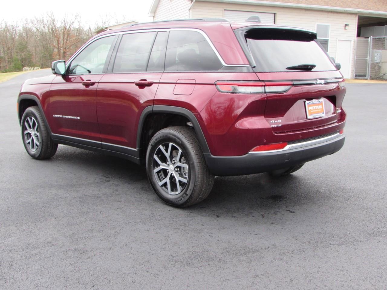New 2025 Jeep Grand Cherokee Limited image 5