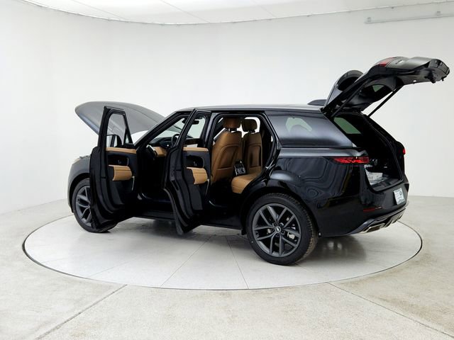 Certified 2025 Land Rover Range Rover Sport SE AWD/4WD image 12