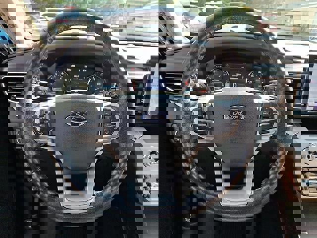 Used 2021 Ford Explorer XLT w/ Equipment Group 202A image 21