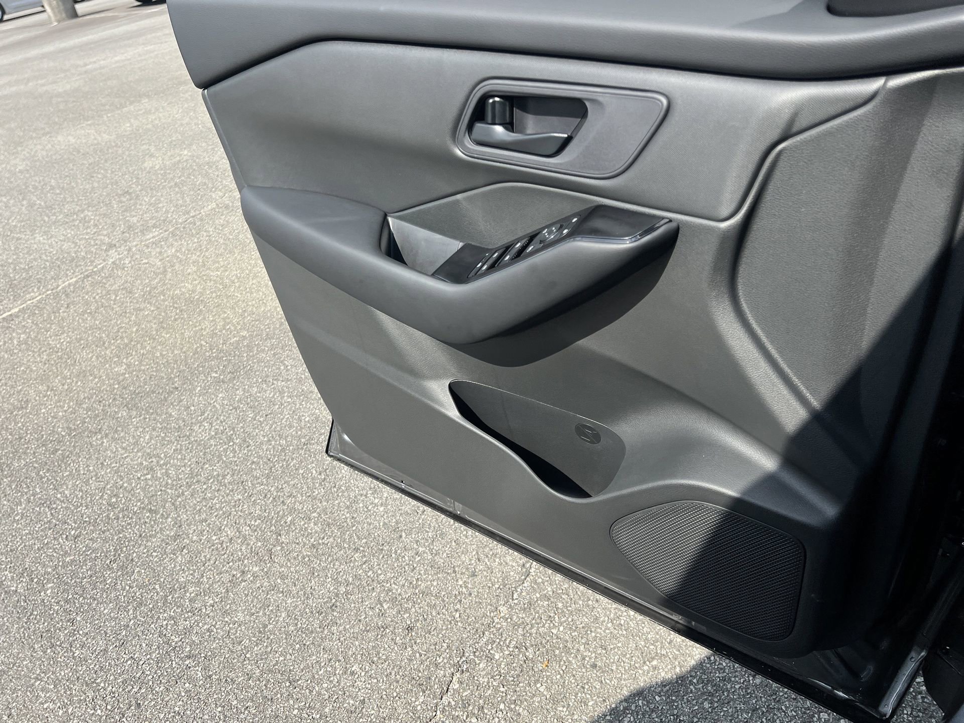 New 2026 Nissan Rogue S image 13