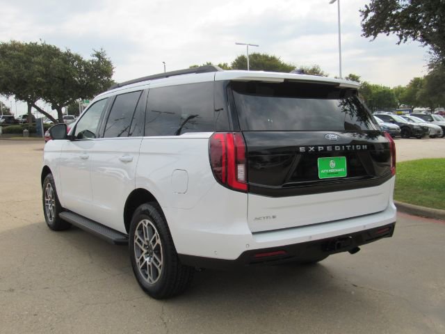 Used 2025 Ford Expedition Active image 13