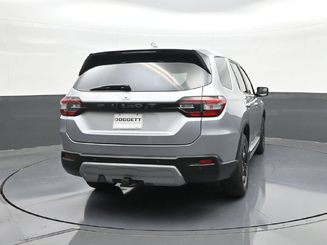 Certified 2025 Honda Pilot EX-L image 11