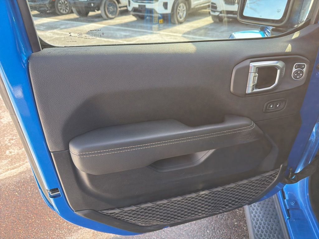 Certified 2021 Jeep Wrangler Unlimited Sahara w/ Cold Weather Group image 6