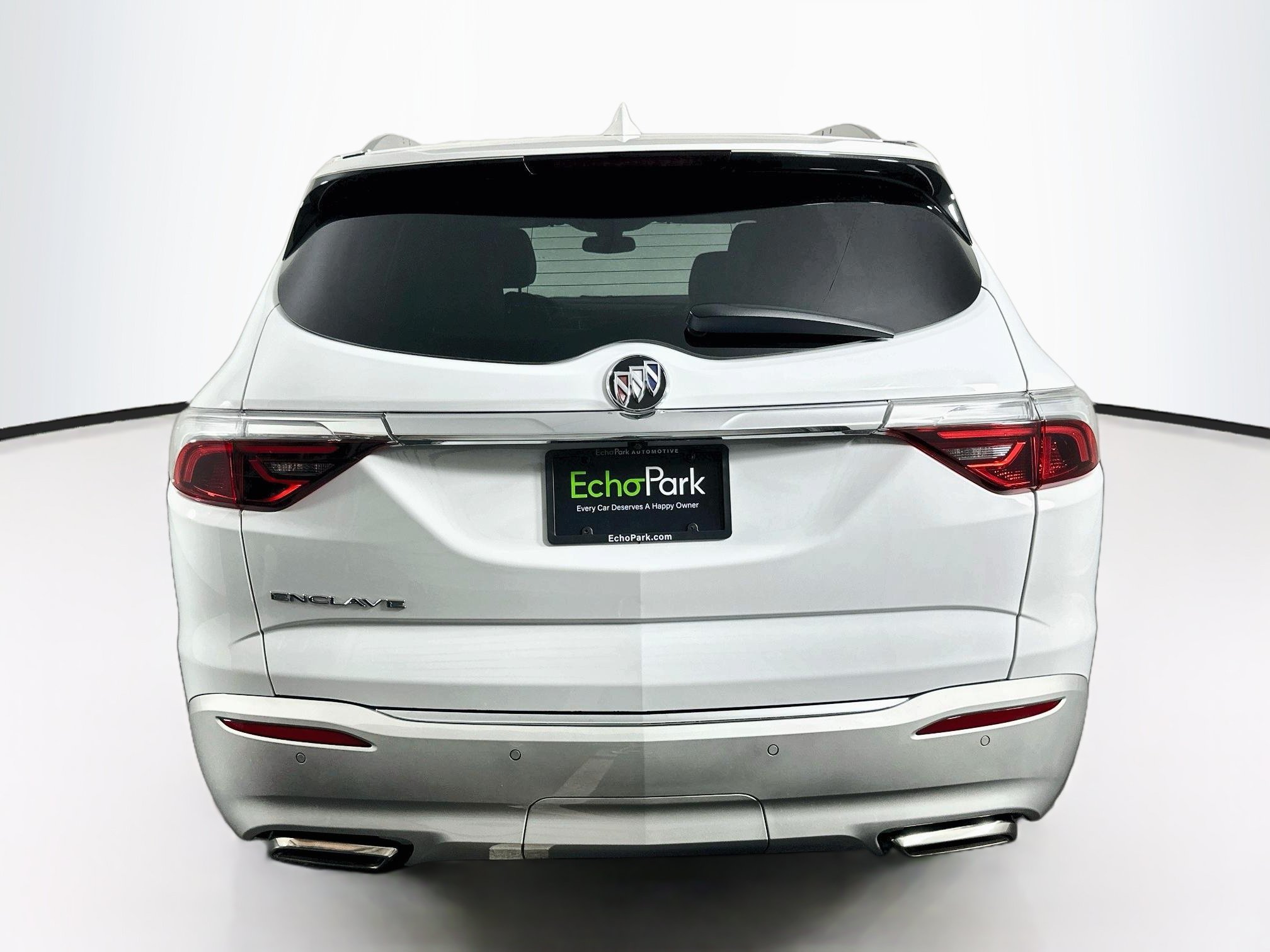Used 2023 Buick Enclave Essence FWD image 7