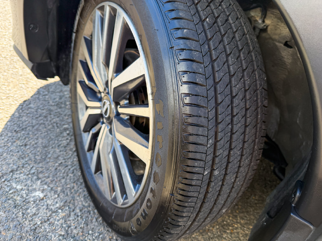 Certified 2024 Nissan Kicks SV FWD image 35