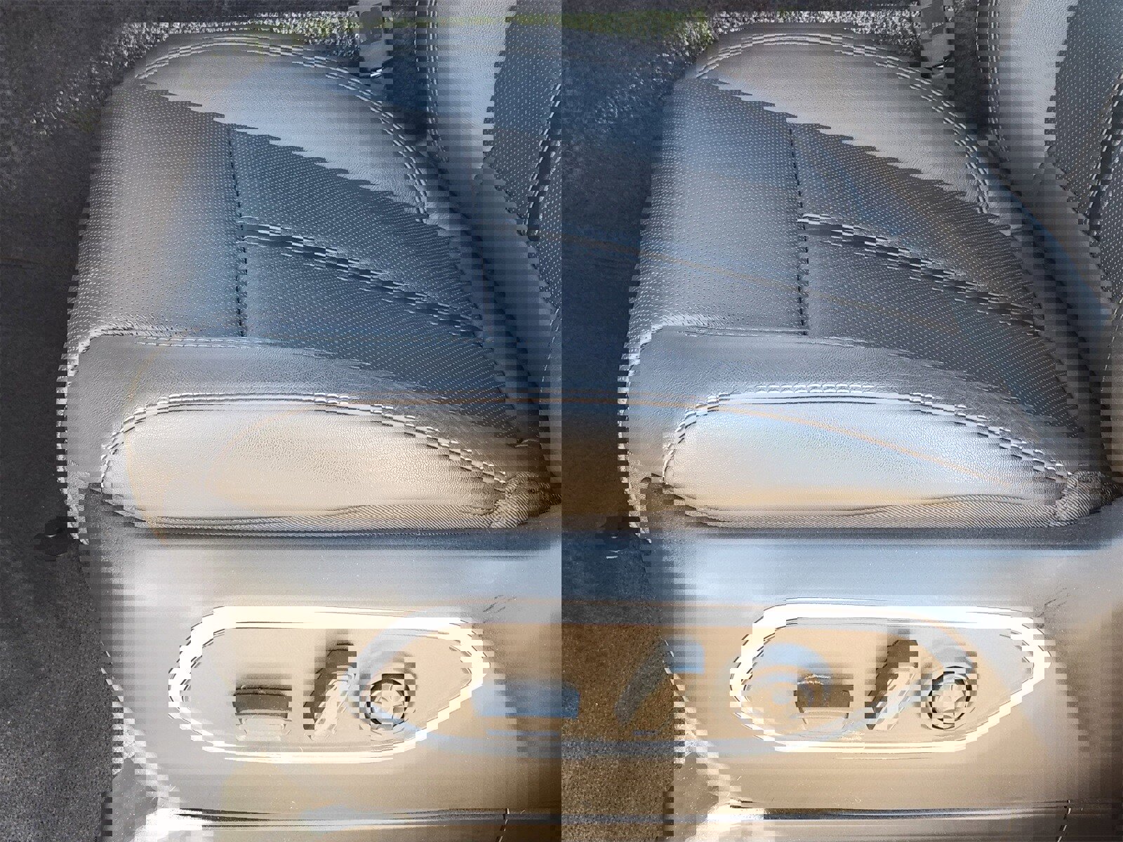 Used 2025 Jeep Wagoneer Series II image 32