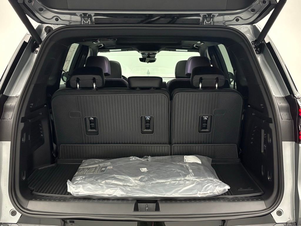 New 2026 GMC Acadia Denali w/ Super Cruise Package image 12