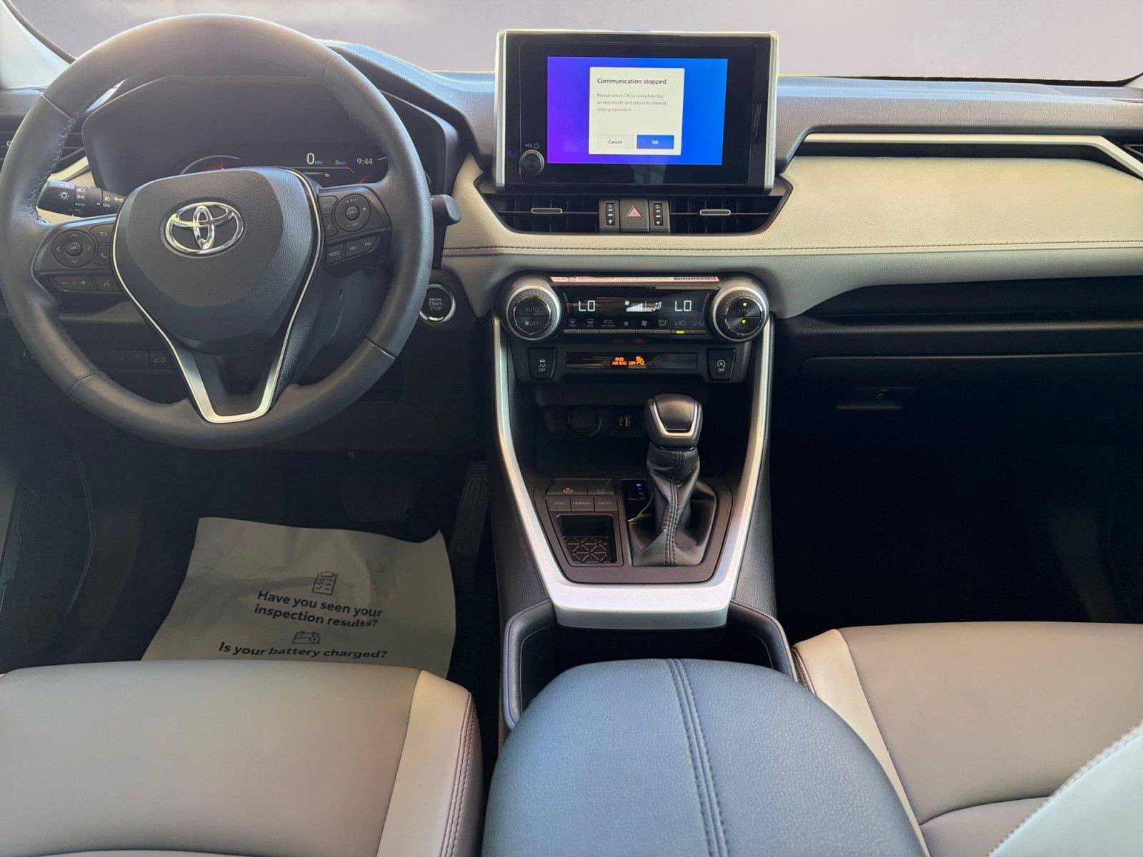 Used 2025 Toyota RAV4 XLE Premium FWD image 10