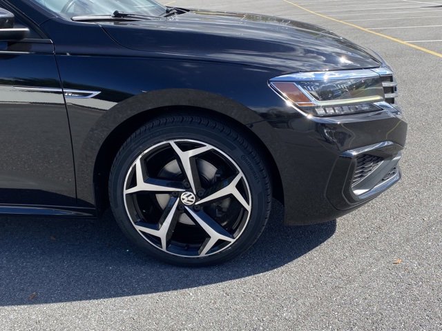 Used 2020 Volkswagen Passat 2.0T R-Line image 12