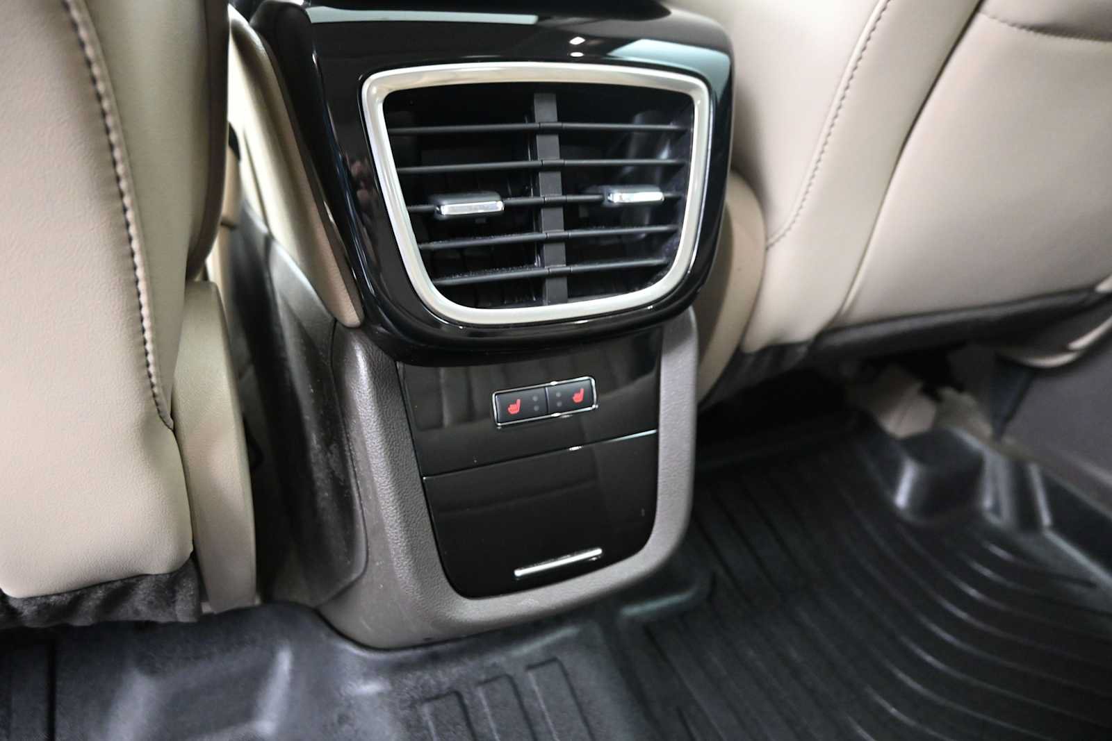 Used 2021 Lincoln Nautilus Reserve AWD/4WD image 8