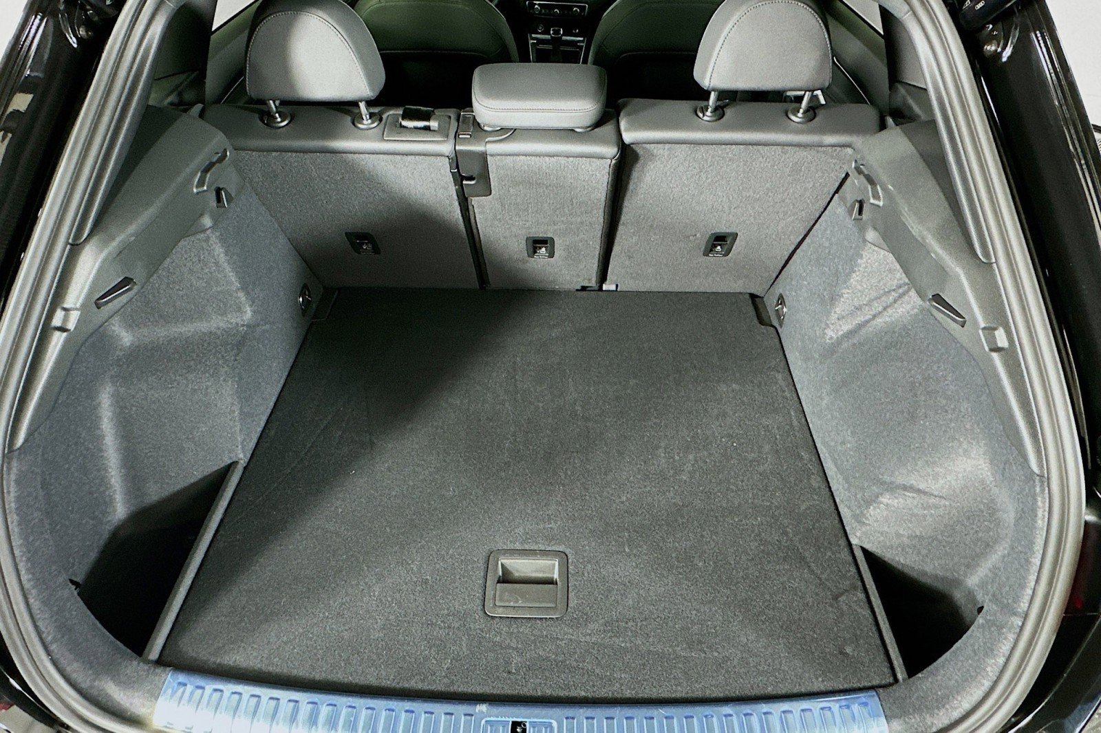 Used 2025 Audi Q3 2.0T Premium w/ Convenience Package image 22