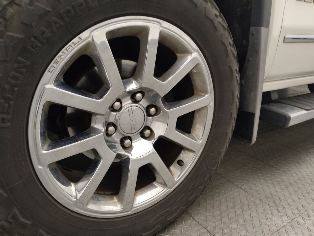 Used 2015 GMC Sierra 1500 Denali w/ Driver Alert Package image 31
