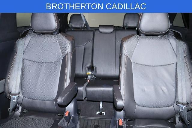 Used 2025 Toyota Sienna Platinum AWD/4WD image 31