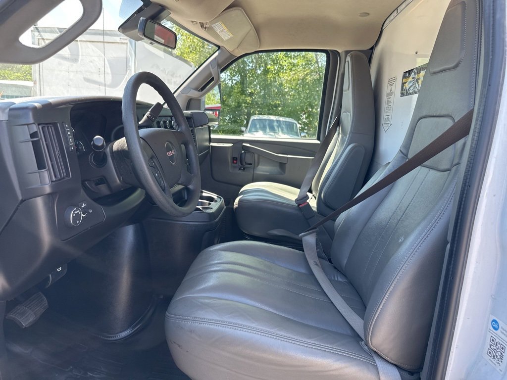 Used 2022 GMC Savana 3500 Extended w/ Power Convenience Package image 20