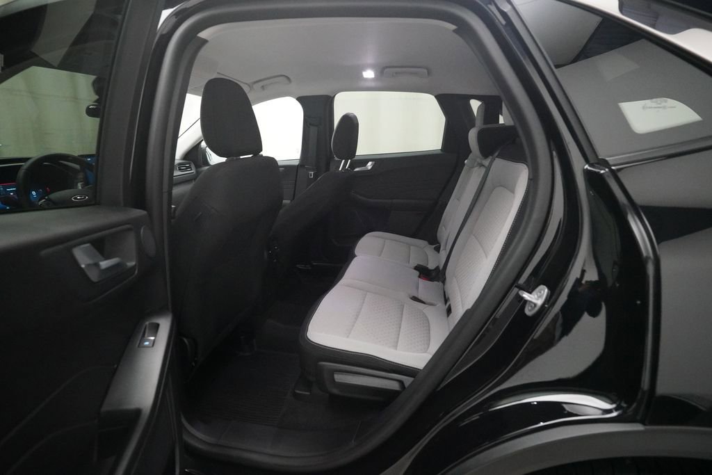 Used 2023 Ford Escape Active w/ Tech Pack #2 AWD/4WD image 16