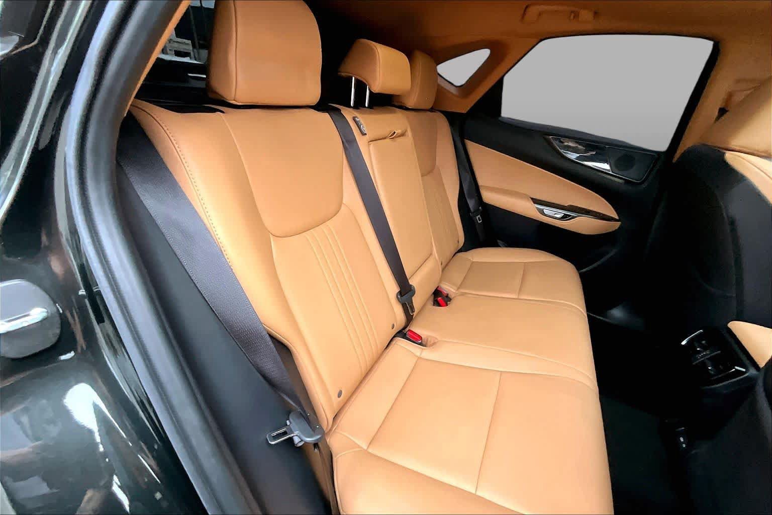 Certified 2025 Lexus NX 350 AWD w/ Accessory Package (2T) image 19
