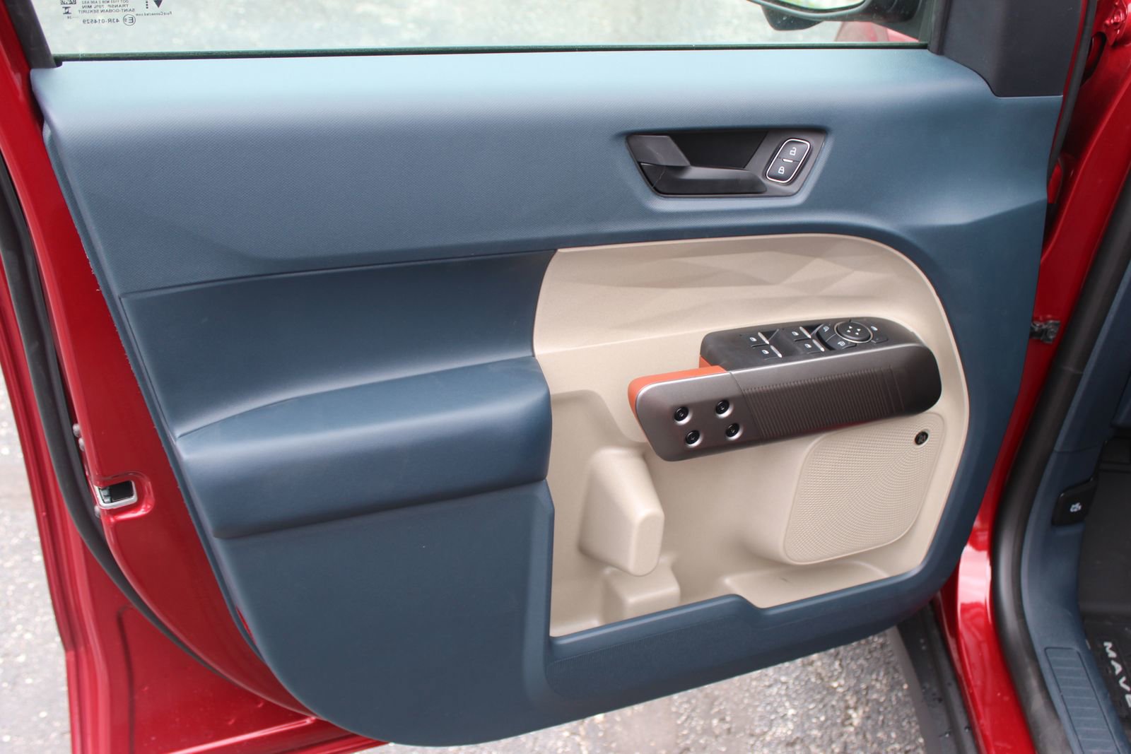 New 2026 Ford Maverick Lariat image 23