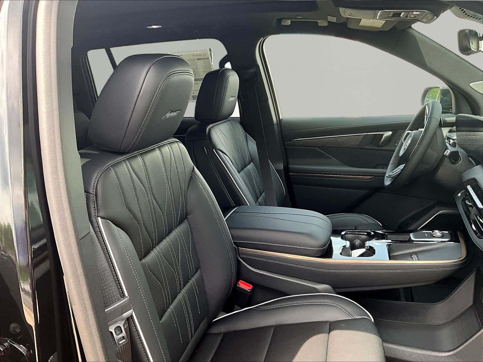 New 2026 Buick Enclave Avenir w/ Super Cruise Package FWD image 19