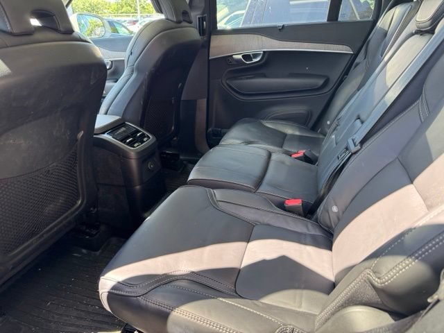 Used 2024 Volvo XC90 T8 Ultimate AWD/4WD image 4