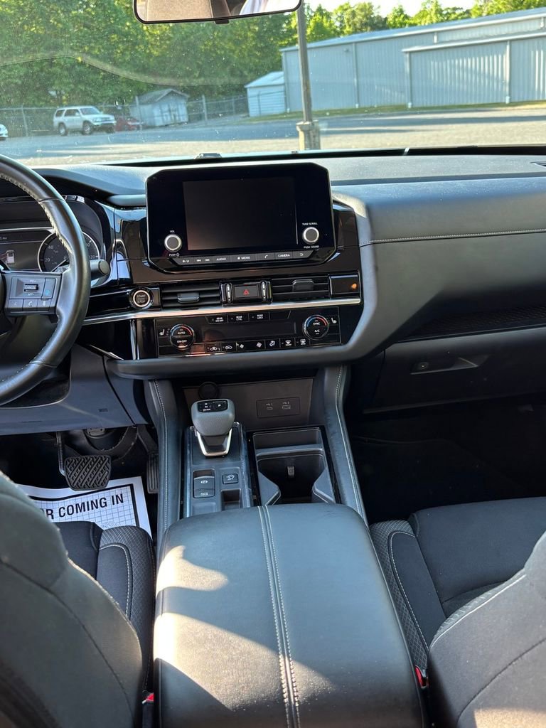Used 2023 Nissan Pathfinder SV FWD image 18
