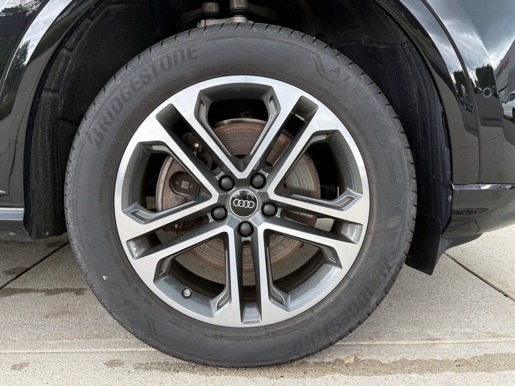 Used 2025 Audi Q5 Premium w/ Convenience Package AWD/4WD image 8