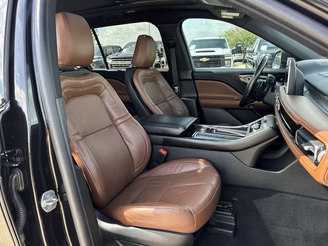 Used 2023 Lincoln Aviator Reserve w/ Equipment Group 201A image 30