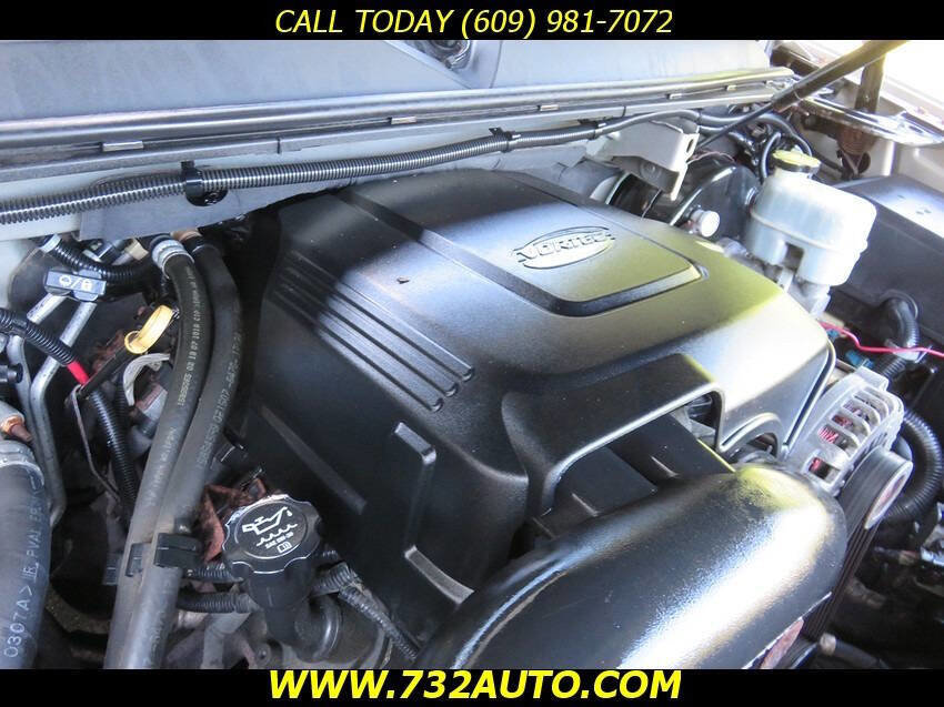 Used 2007 Cadillac Escalade AWD w/ Information Package image 26