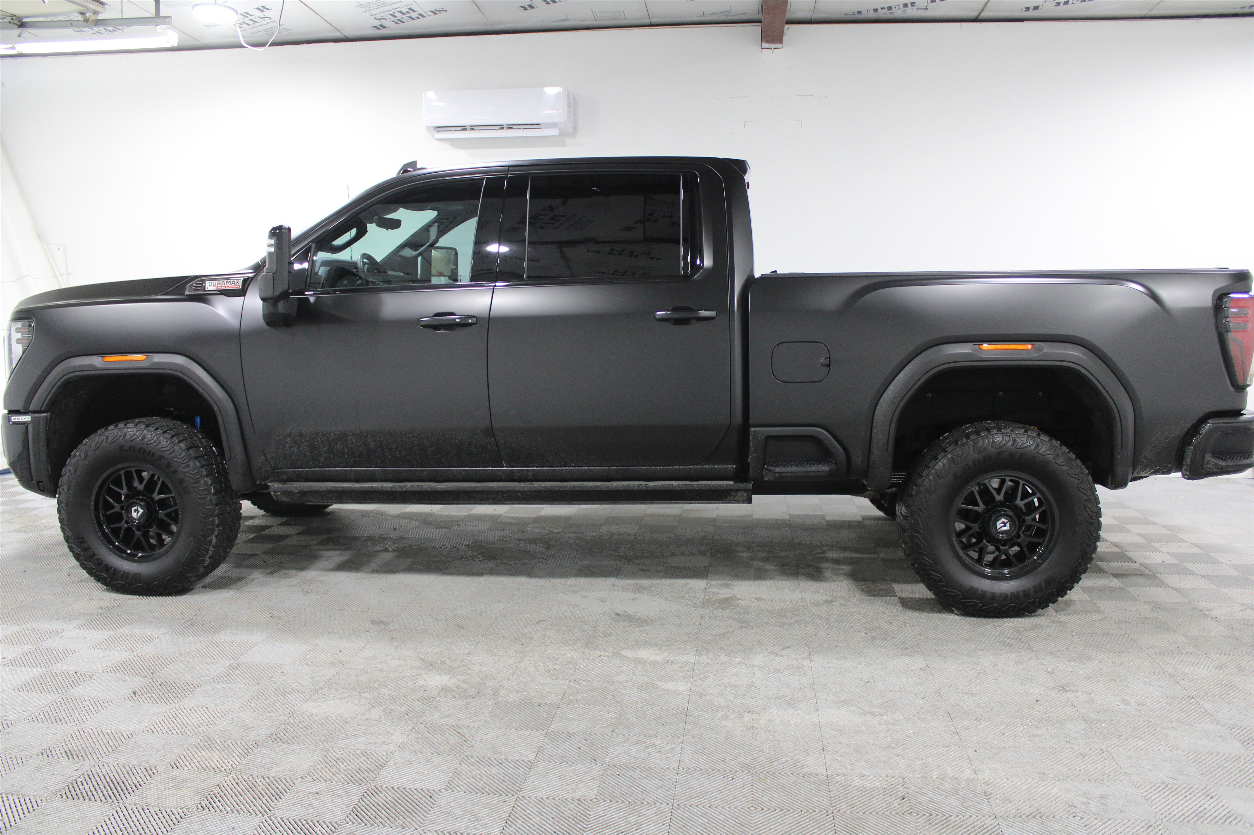 Used 2024 GMC Sierra 2500 AT4X AWD/4WD image 31