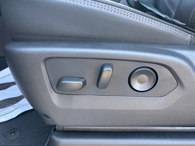 New 2026 Chevrolet Tahoe High Country AWD/4WD image 16