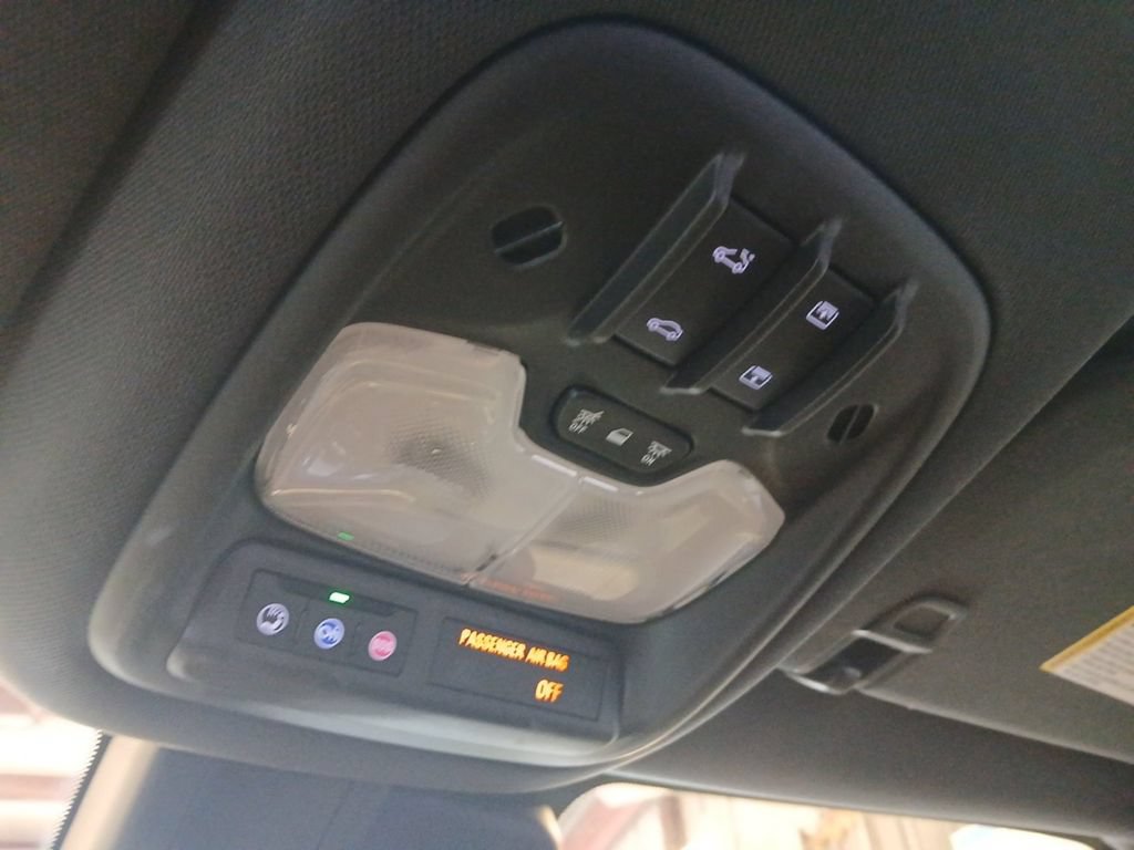 Used 2023 Chevrolet TrailBlazer ACTIV w/ Sun and Liftgate Package FWD image 21
