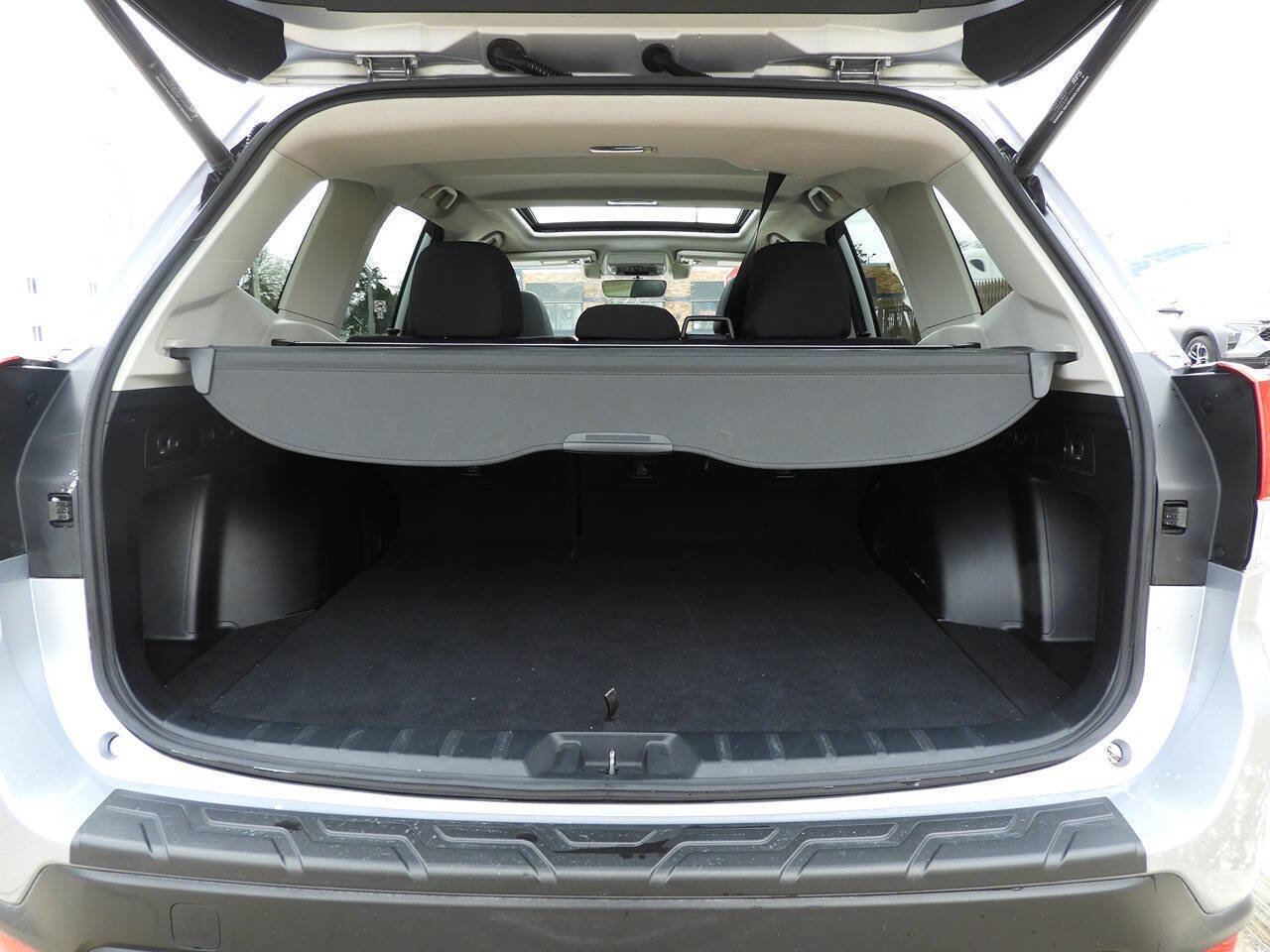 Used 2021 Subaru Forester Premium image 24