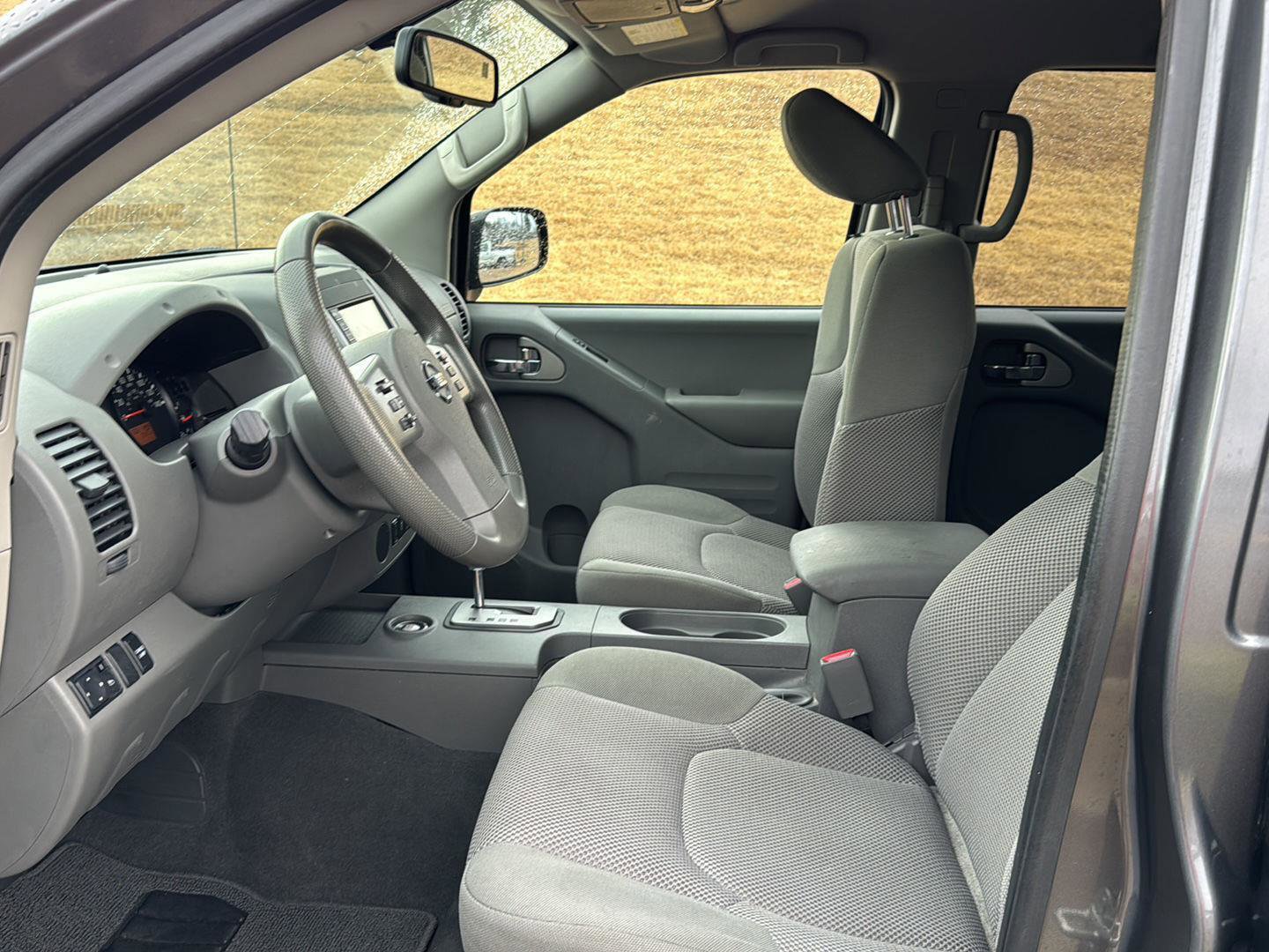 Used 2020 Nissan Frontier SV image 8