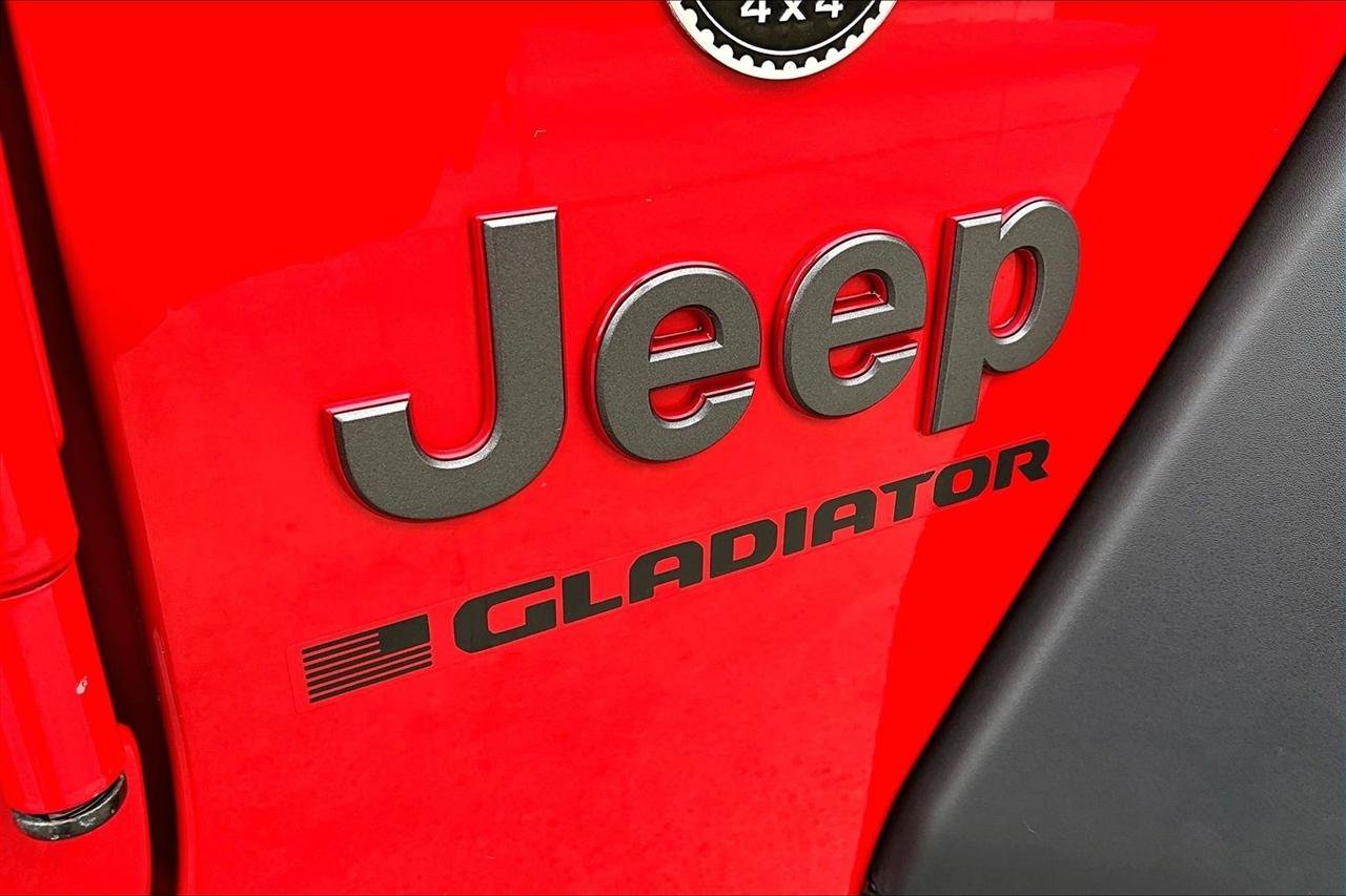 Used 2023 Jeep Gladiator Rubicon w/ LED Lighting Group AWD/4WD image 26