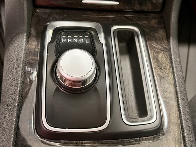 Used 2019 Chrysler 300 Limited image 16
