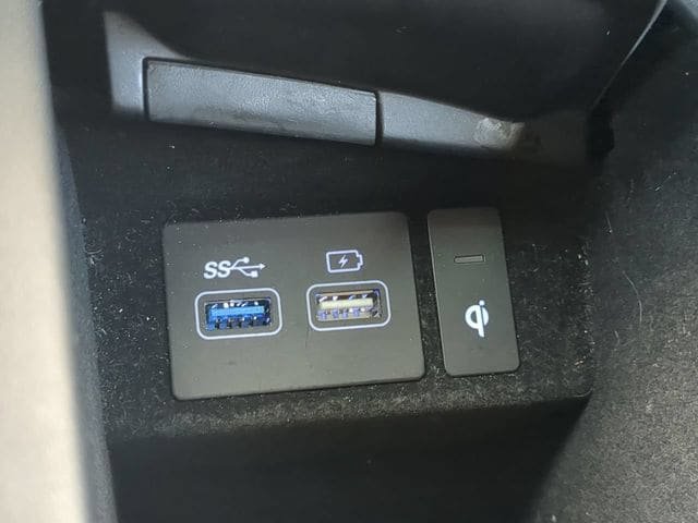Used 2025 Genesis GV70 2.5T AWD/4WD image 19