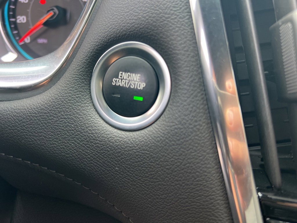 Used 2023 Chevrolet Traverse LT w/ Midnight/Sport Edition image 21