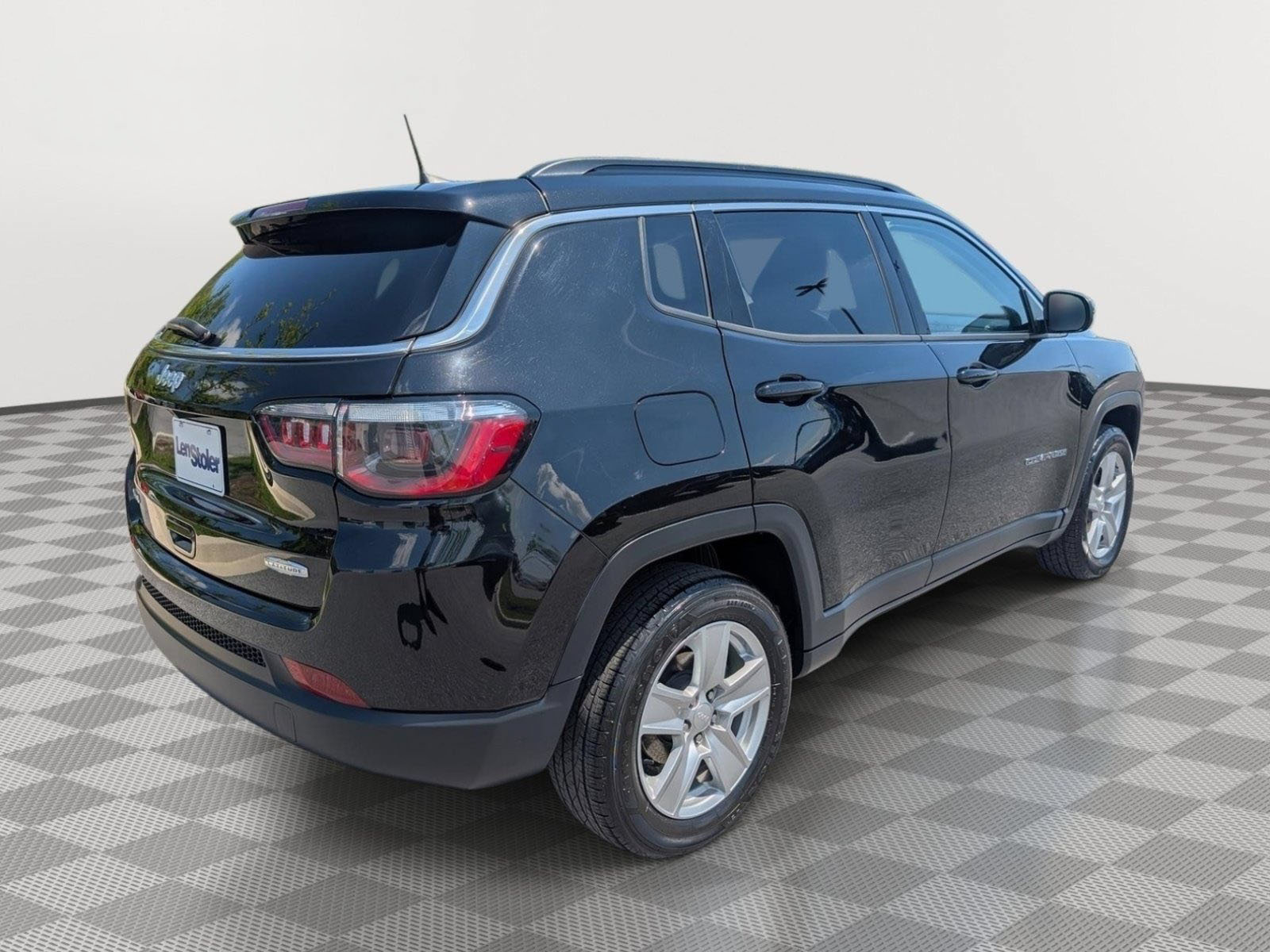 Used 2022 Jeep Compass Latitude AWD/4WD image 5