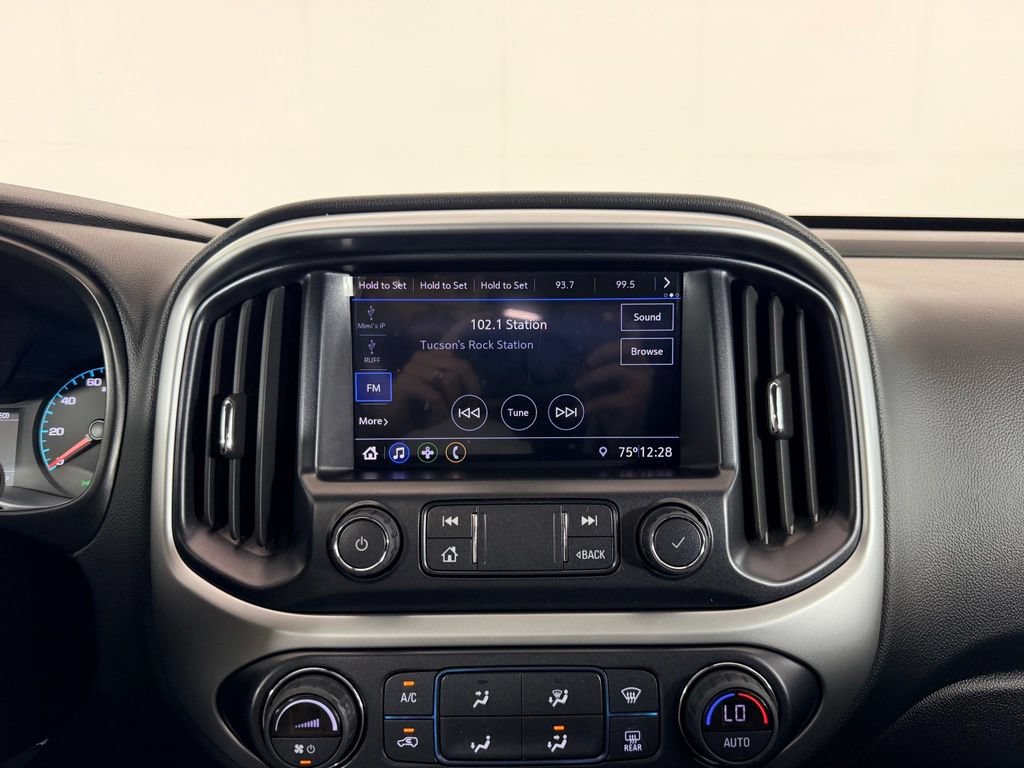 Used 2022 Chevrolet Colorado LT w/ Luxury Package RWD image 15