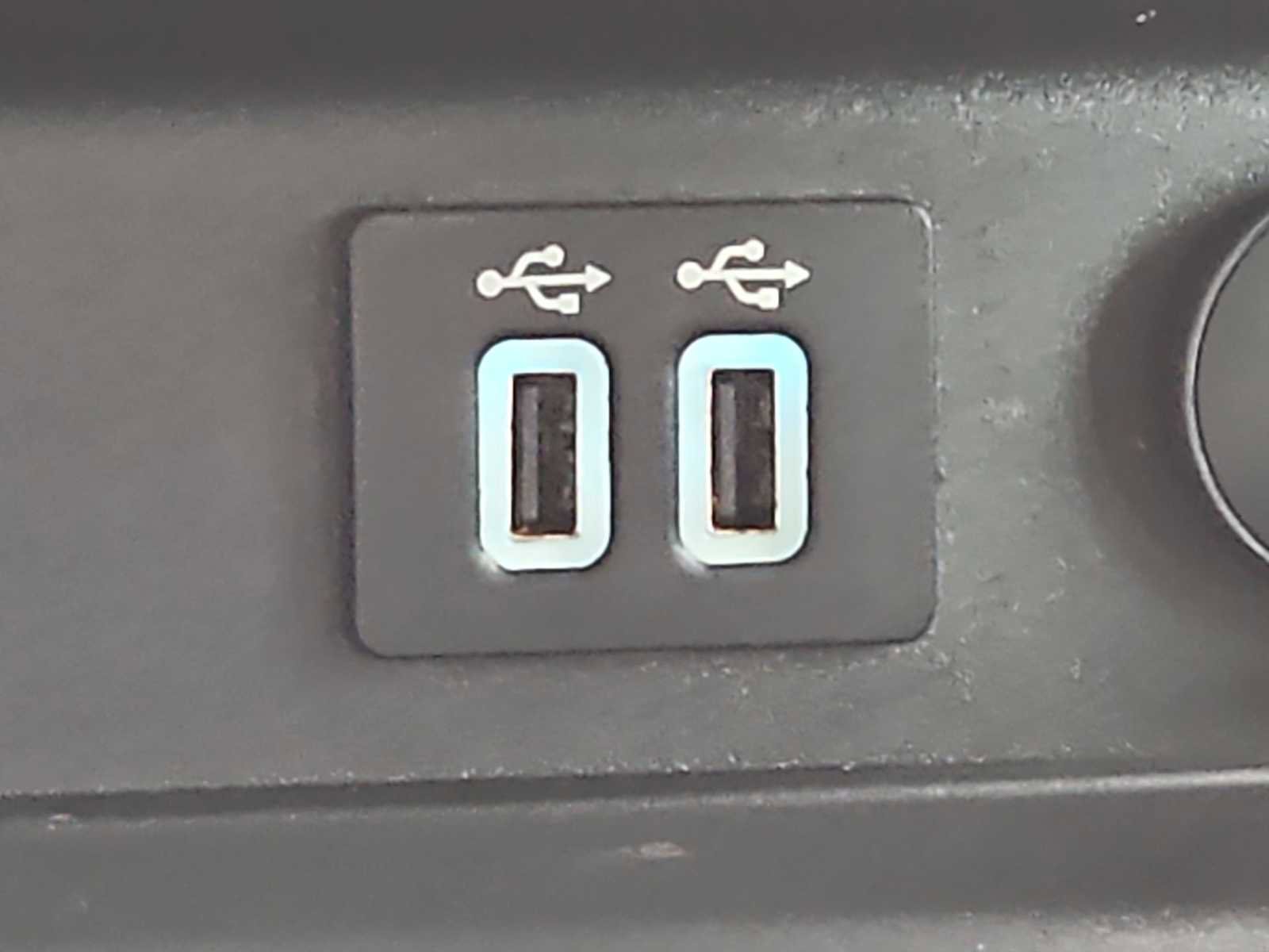 Used 2019 Ford Fusion SE image 30