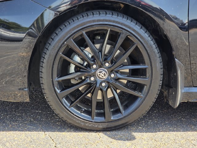 Used 2023 Toyota Camry XSE FWD image 30
