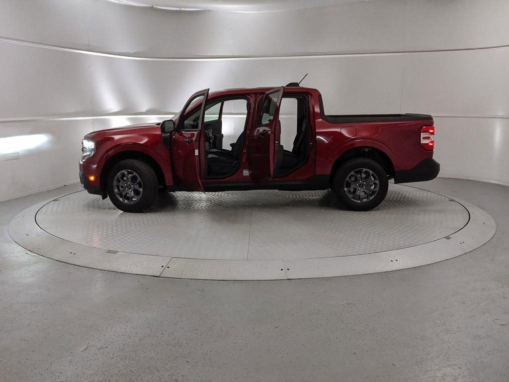 New 2025 Ford Maverick XLT w/ XLT Luxury Package image 11